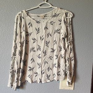 Kaleigh tie sleeve blouse